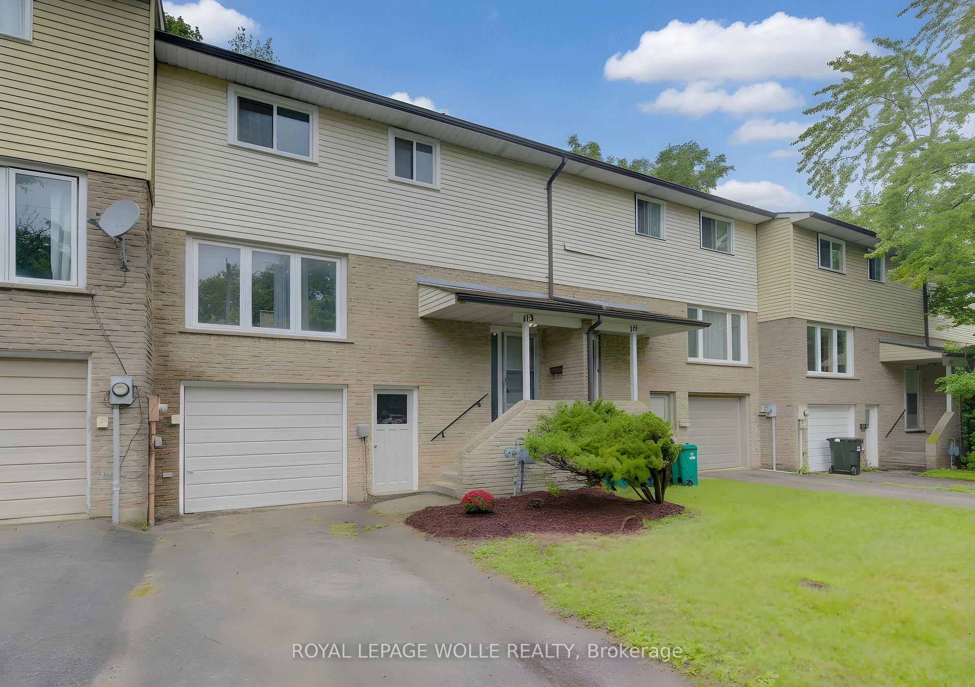 Photo 3 of 113 Churchill Street, Waterloo, Maple Hills — HOMEH