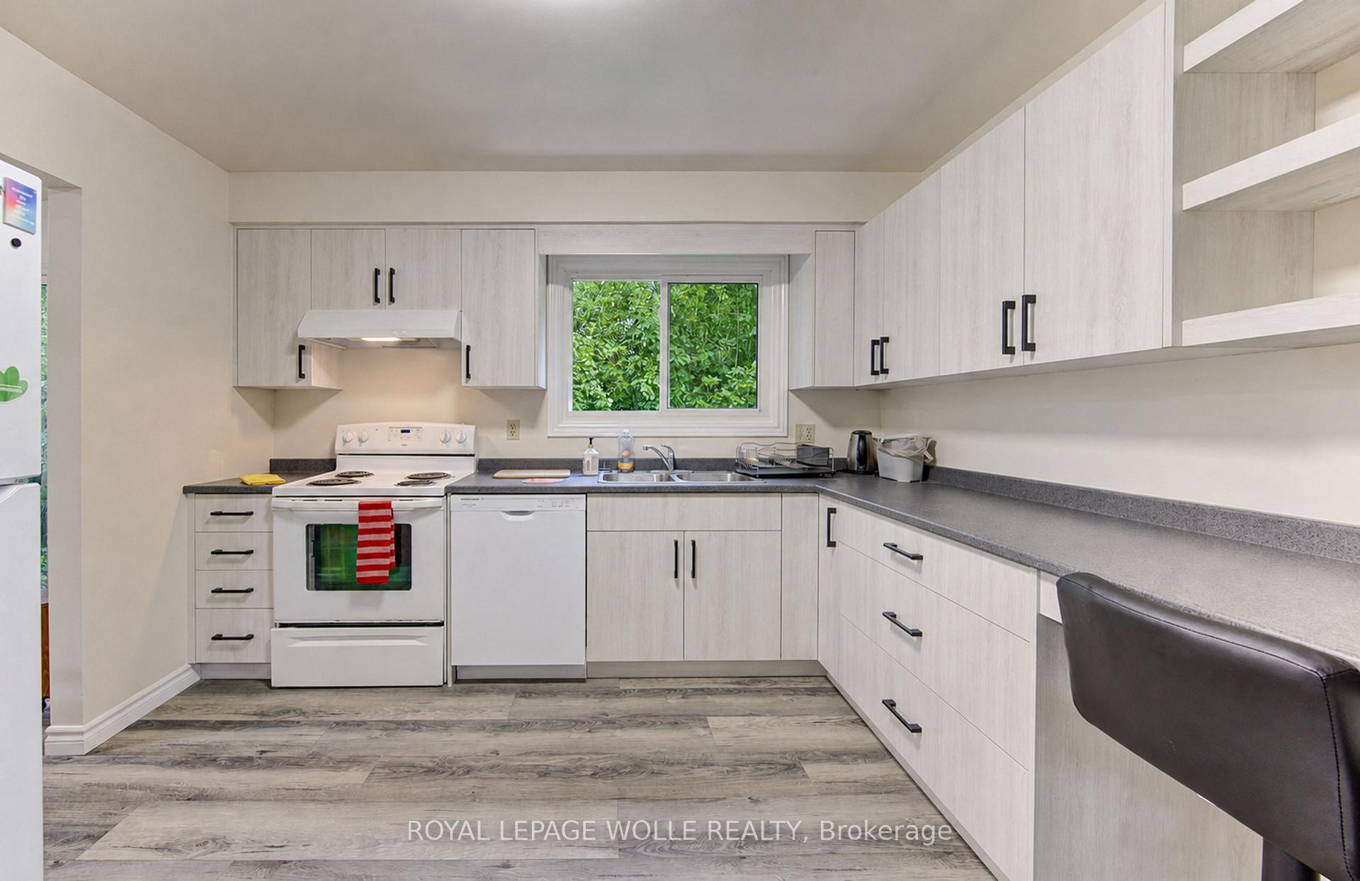 Photo 7 of 113 Churchill Street, Waterloo, Maple Hills — HOMEH