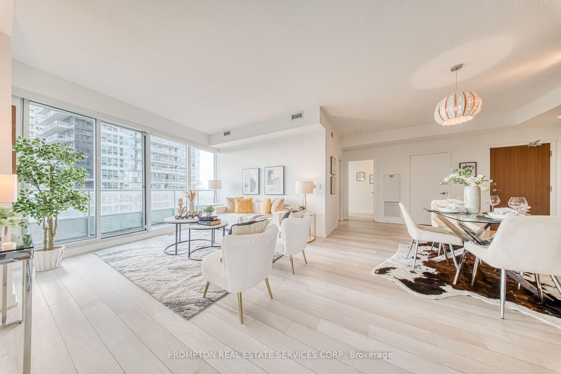 Photo 2 of Unit 2511, 115 Mcmahon Drive, North York, Bayview Village — HOMEH