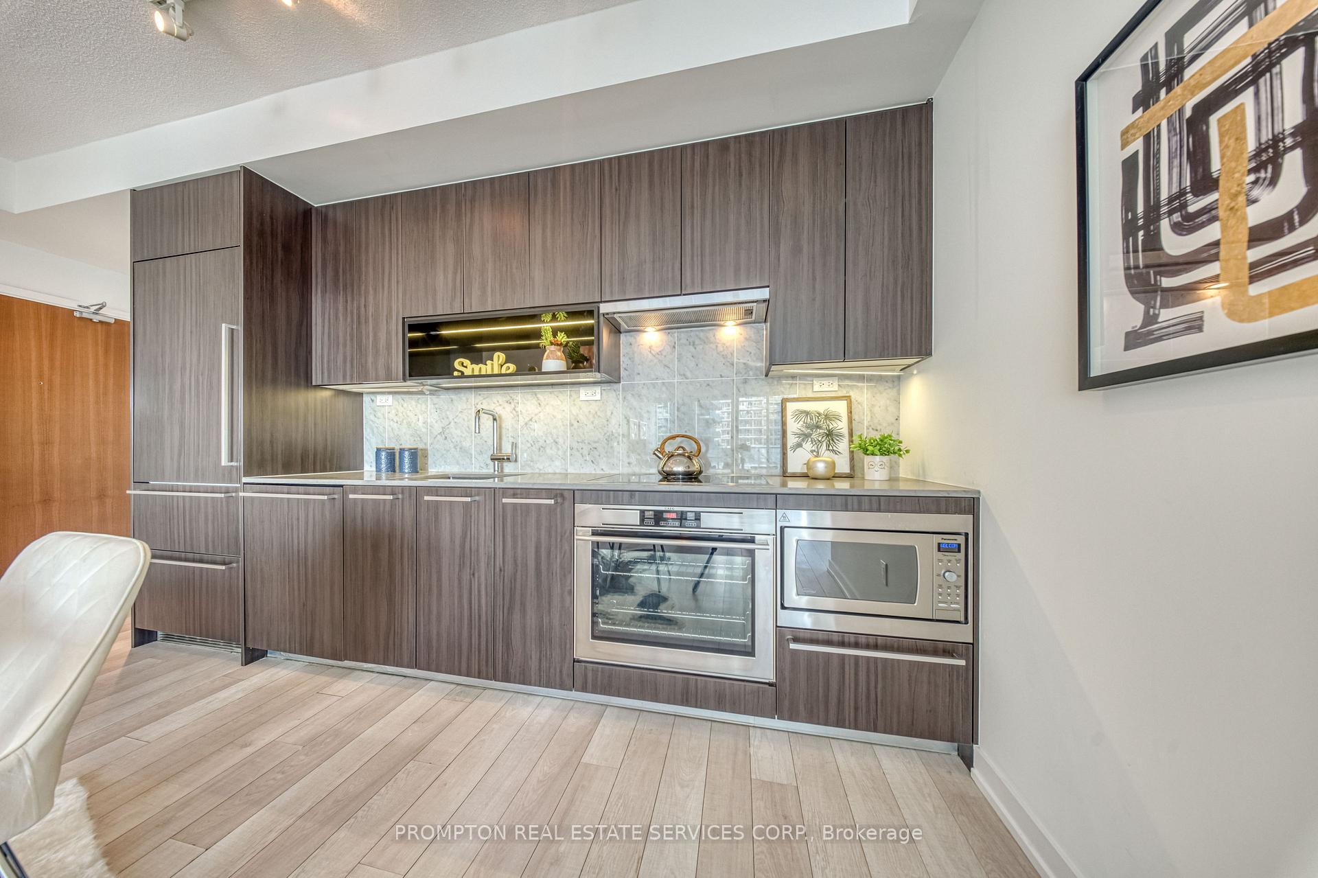 Photo 8 of Unit 2511, 115 Mcmahon Drive, North York, Bayview Village — HOMEH