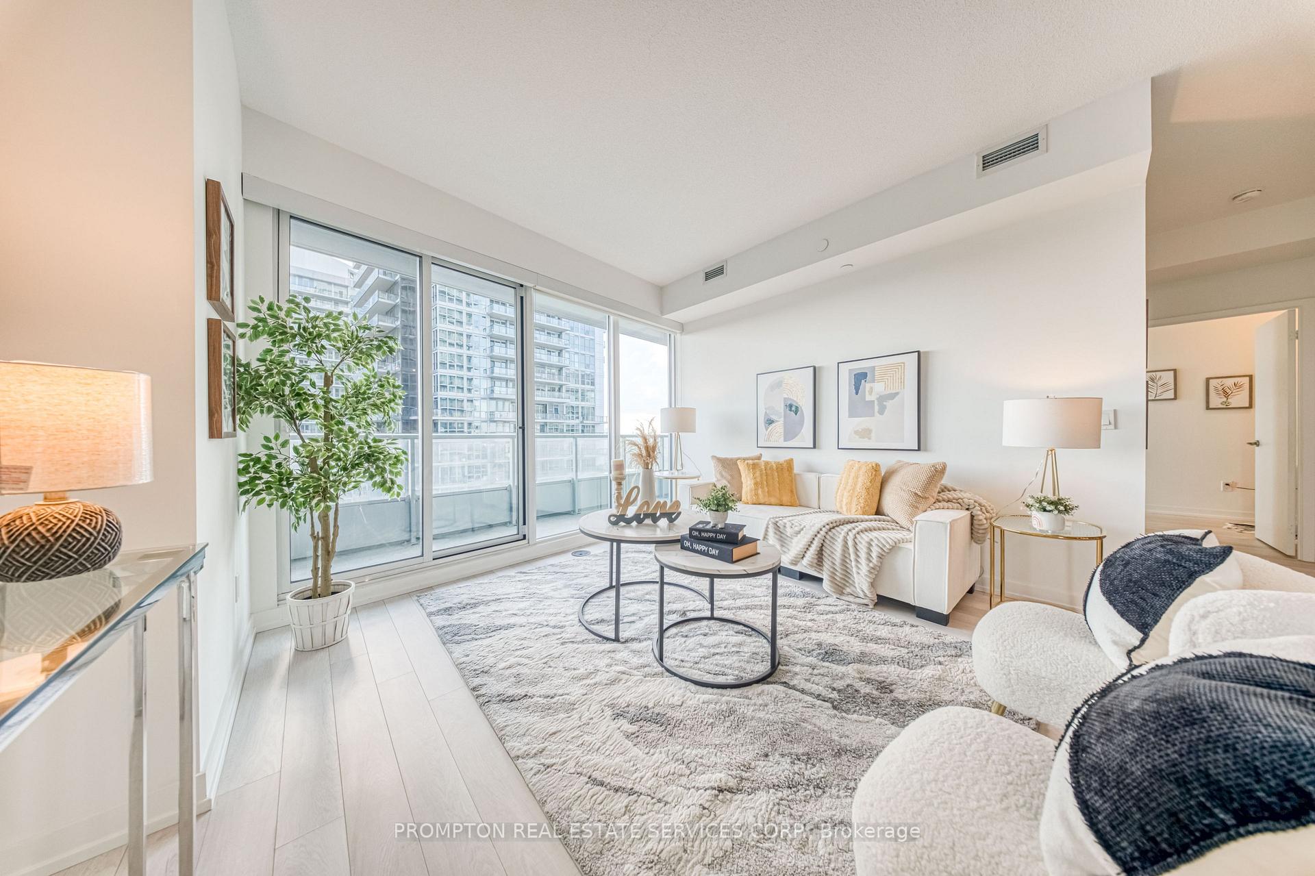 Photo 10 of Unit 2511, 115 Mcmahon Drive, North York, Bayview Village — HOMEH