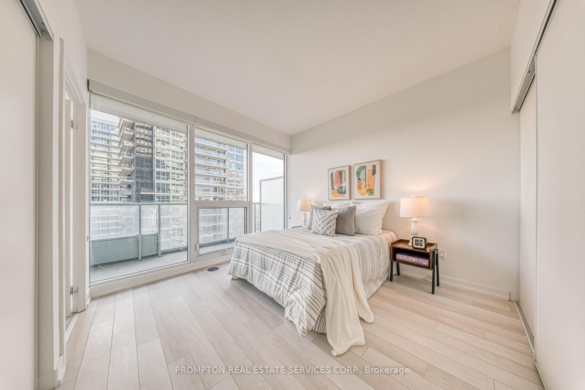 Photo 14 of Unit 2511, 115 Mcmahon Drive, North York, Bayview Village — HOMEH