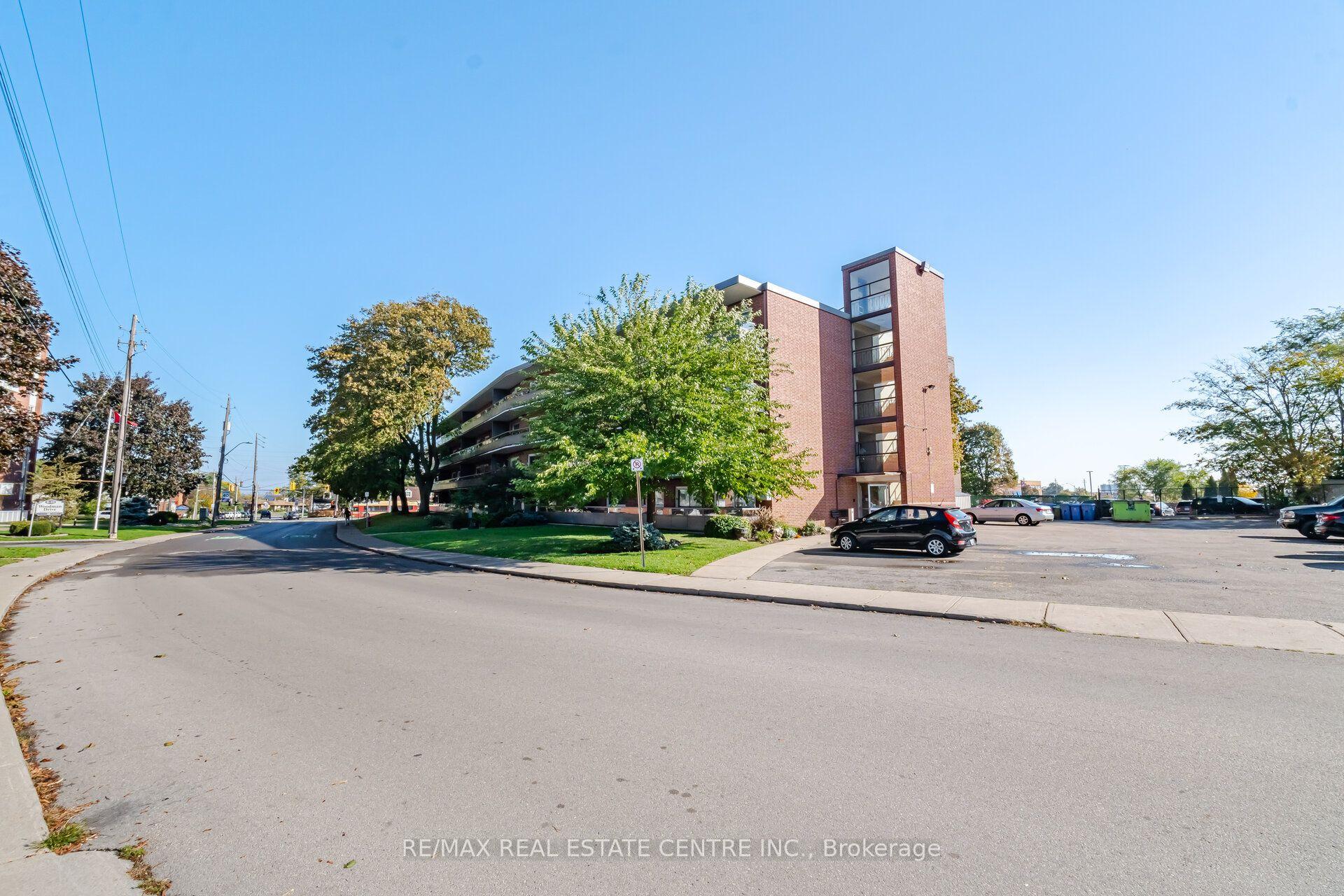 Photo of Unit 204, 11 Woodman Drive S