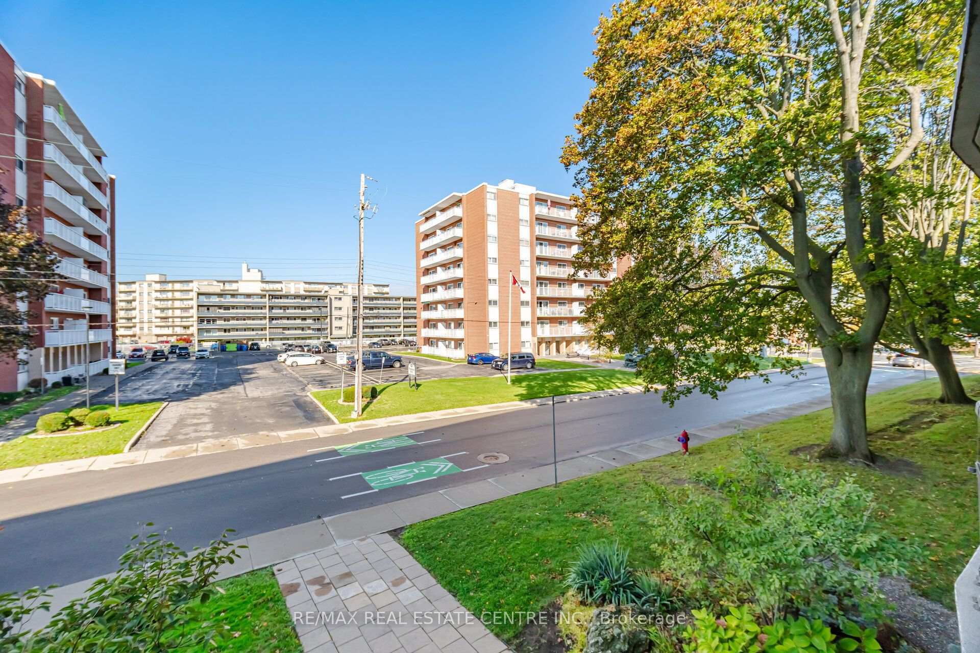 Photo 7 of Unit 204, 11 Woodman Drive S, Hamilton, Corman — HOMEH