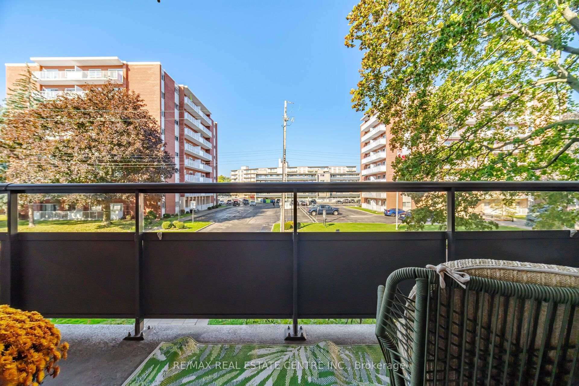 Photo 11 of Unit 204, 11 Woodman Drive S, Hamilton, Corman — HOMEH