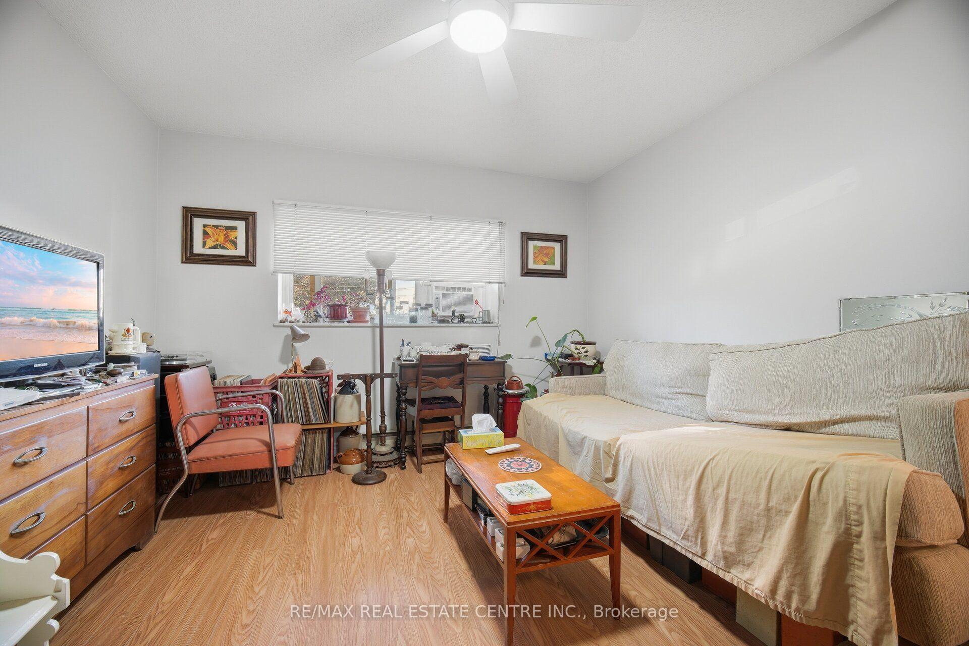 Photo 17 of Unit 204, 11 Woodman Drive S, Hamilton, Corman — HOMEH