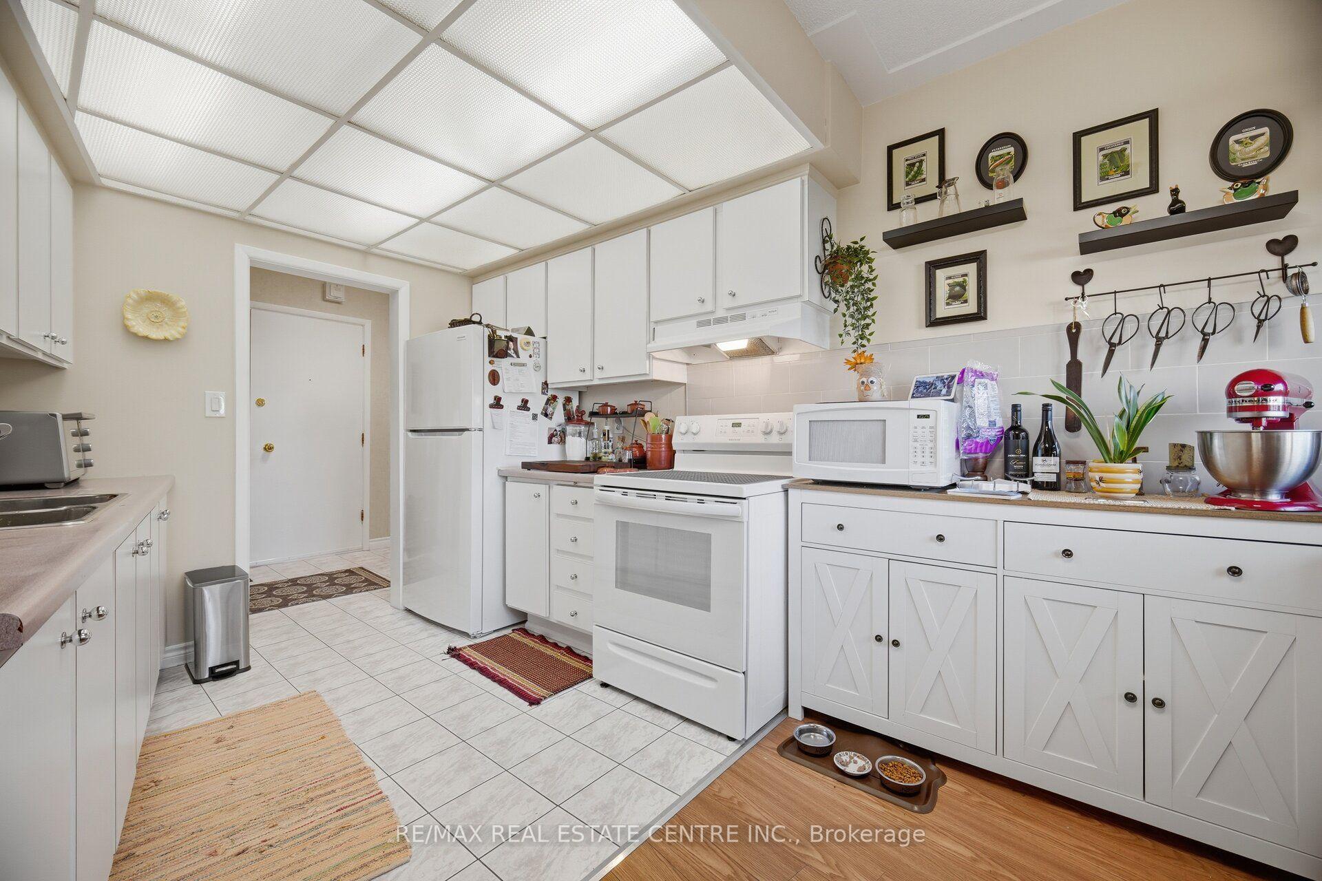 Photo 20 of Unit 204, 11 Woodman Drive S, Hamilton, Corman — HOMEH