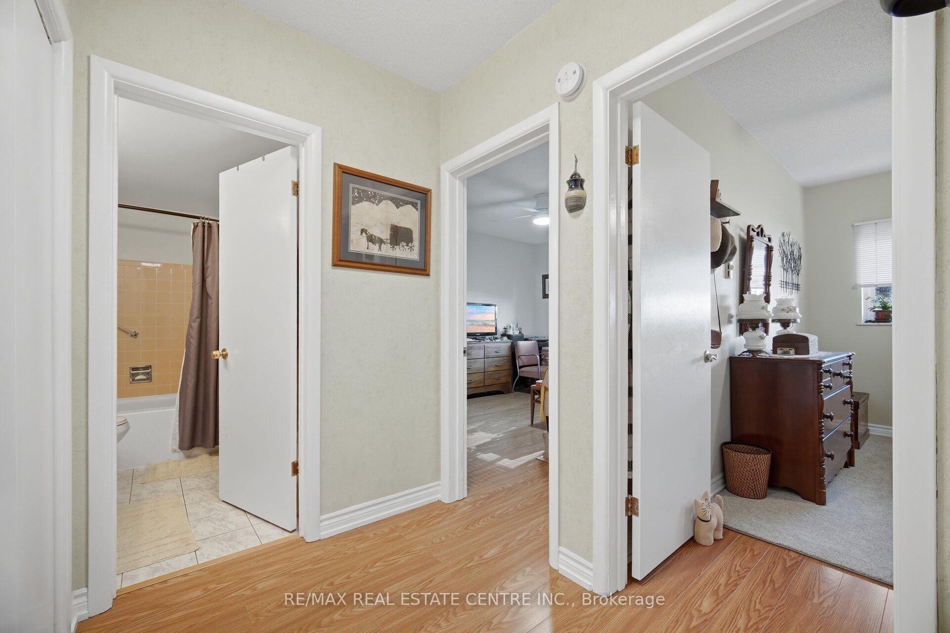 Photo 22 of Unit 204, 11 Woodman Drive S, Hamilton, Corman — HOMEH
