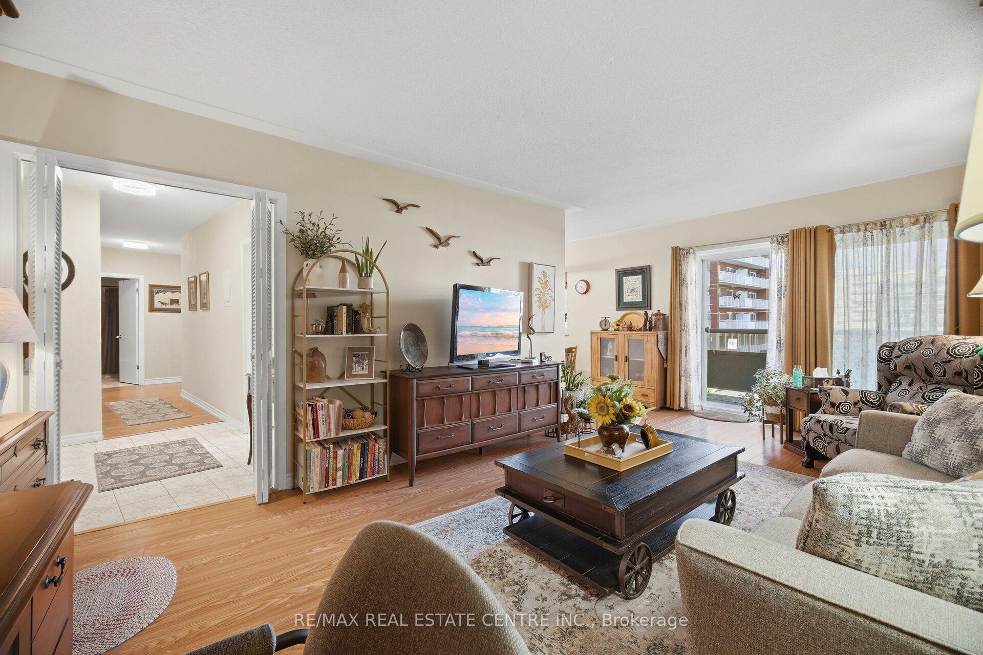Photo 32 of Unit 204, 11 Woodman Drive S, Hamilton, Corman — HOMEH