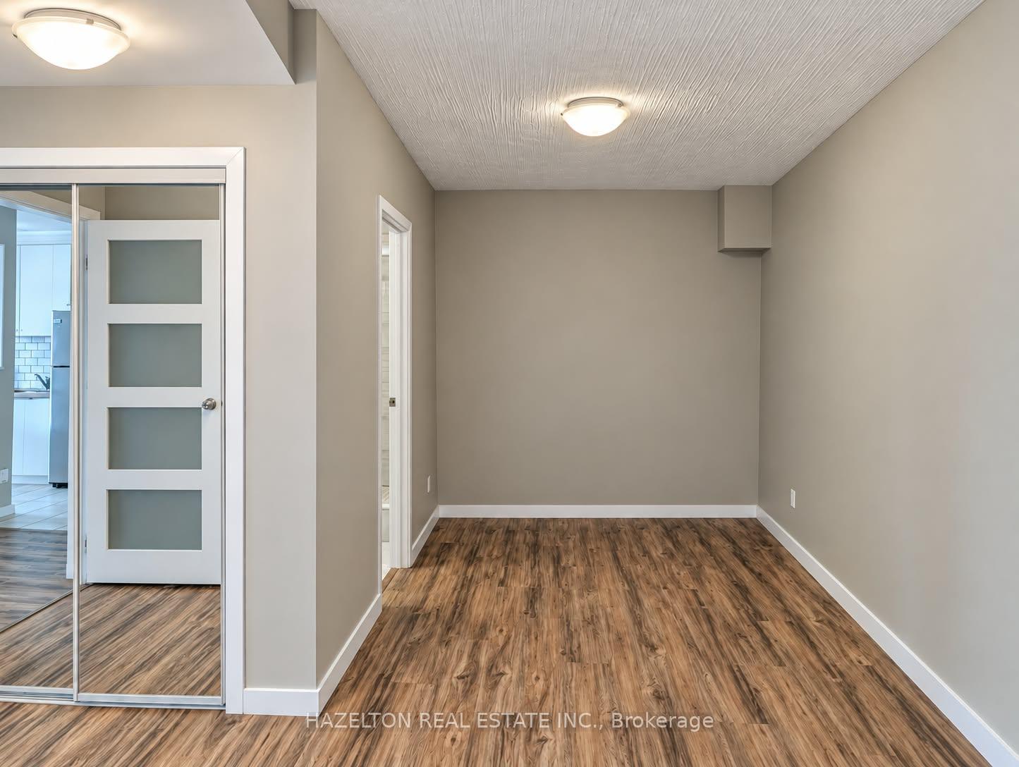Photo 6 of Unit 809, 206 St George Street, Toronto, The Annex — HOMEH