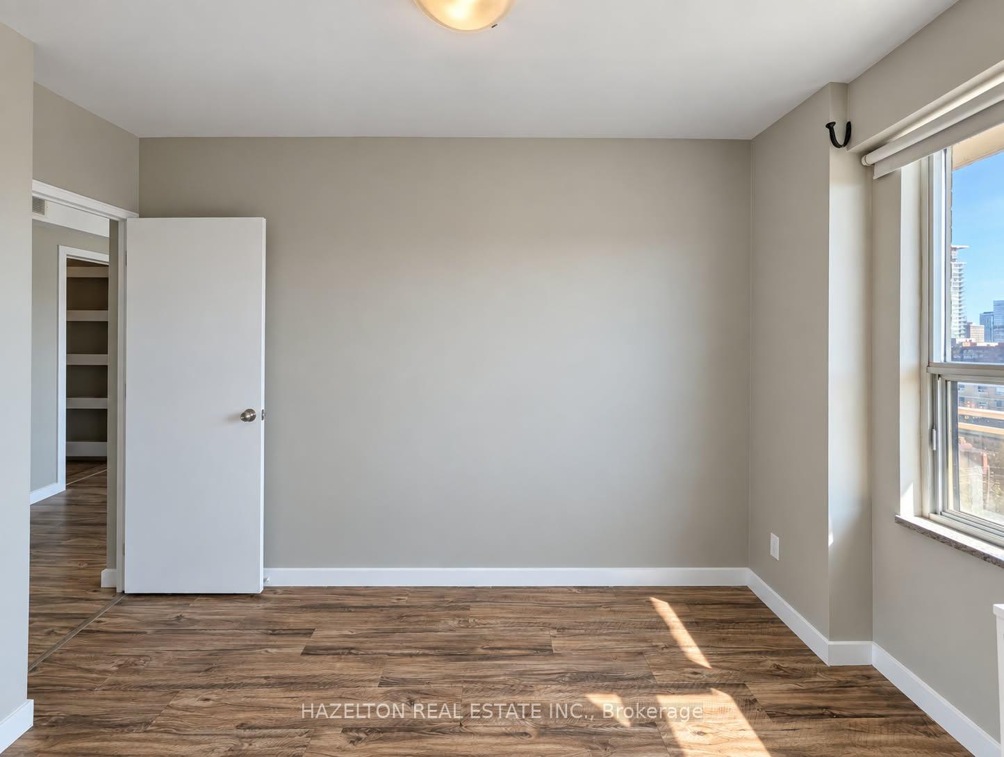 Photo 11 of Unit 809, 206 St George Street, Toronto, The Annex — HOMEH