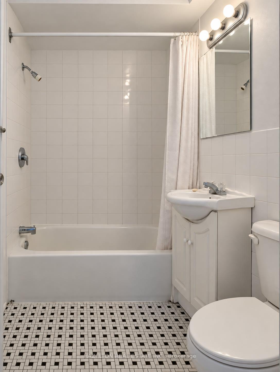 Photo 12 of Unit 809, 206 St George Street, Toronto, The Annex — HOMEH