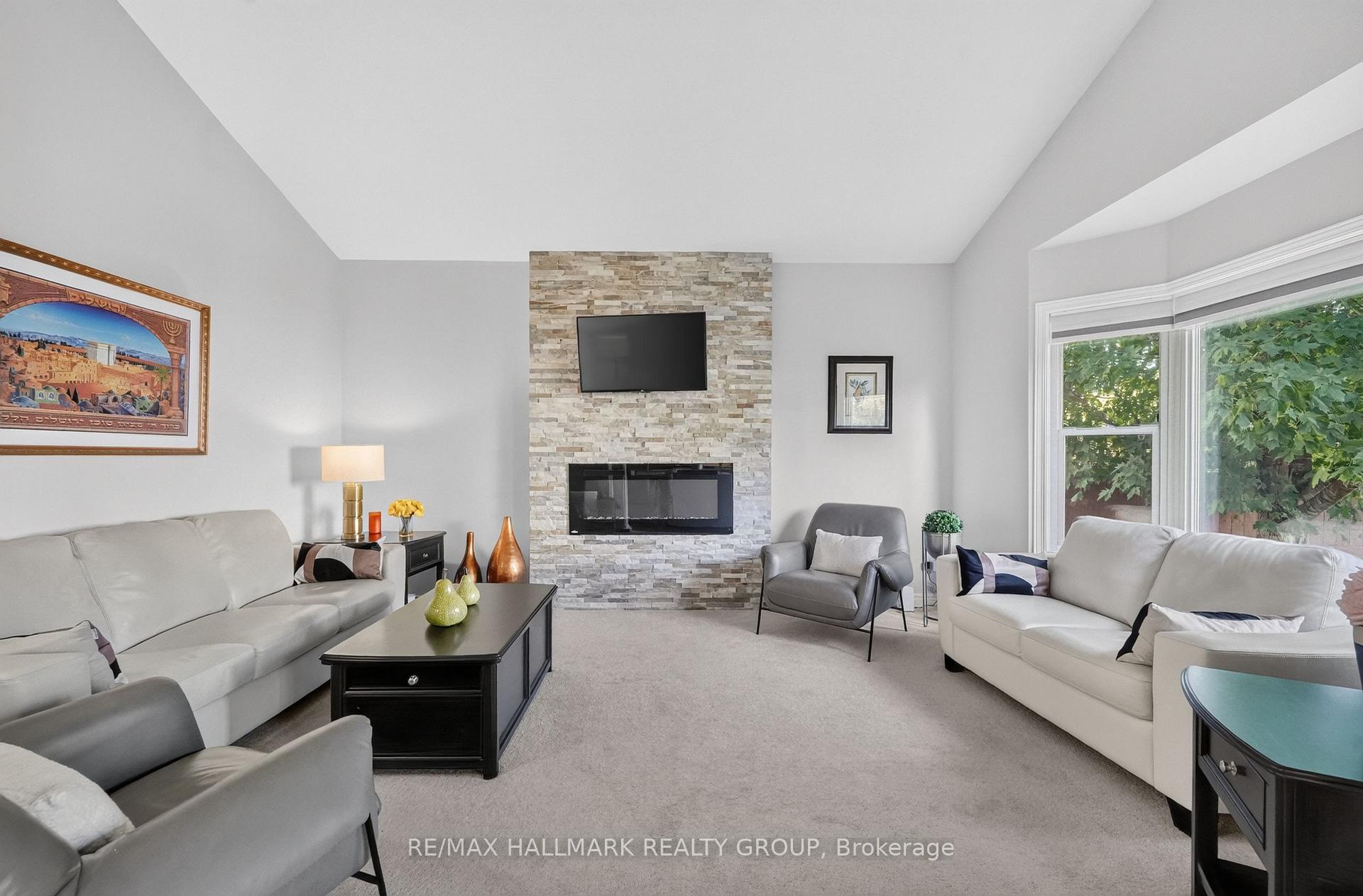 Photo 18 of 45 Franklin Cathcart Crescent S, Ottawa, Stittsville (South) — HOMEH
