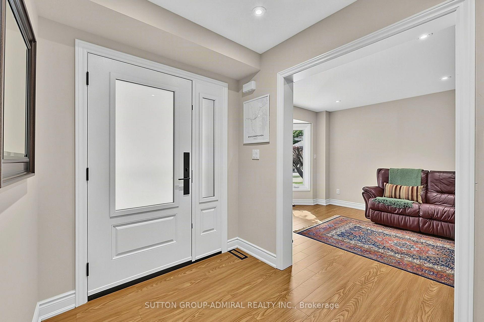 Photo 5 of 20 Goodfellow Crescent, Caledon, Bolton North — HOMEH