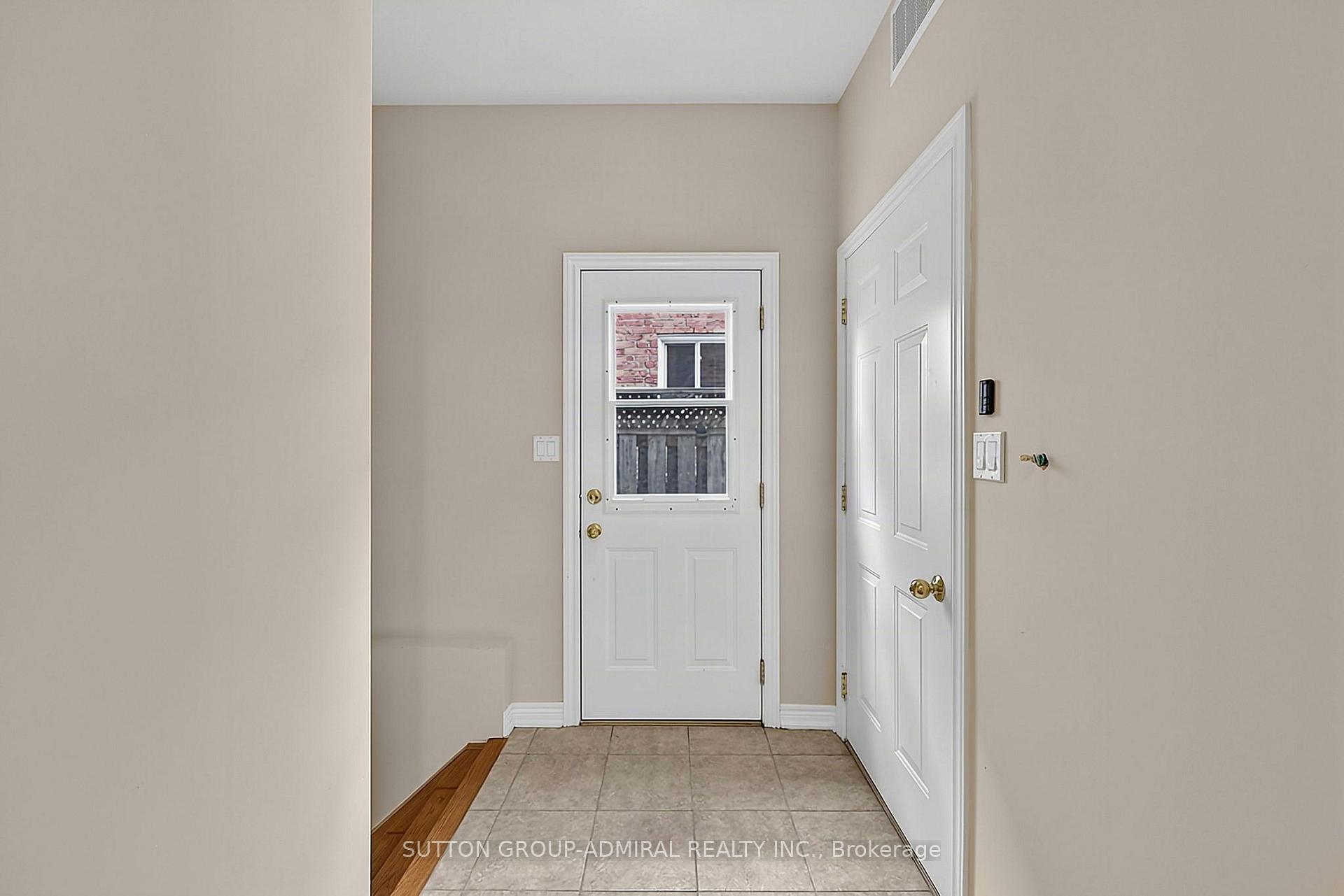 Photo 21 of 20 Goodfellow Crescent, Caledon, Bolton North — HOMEH