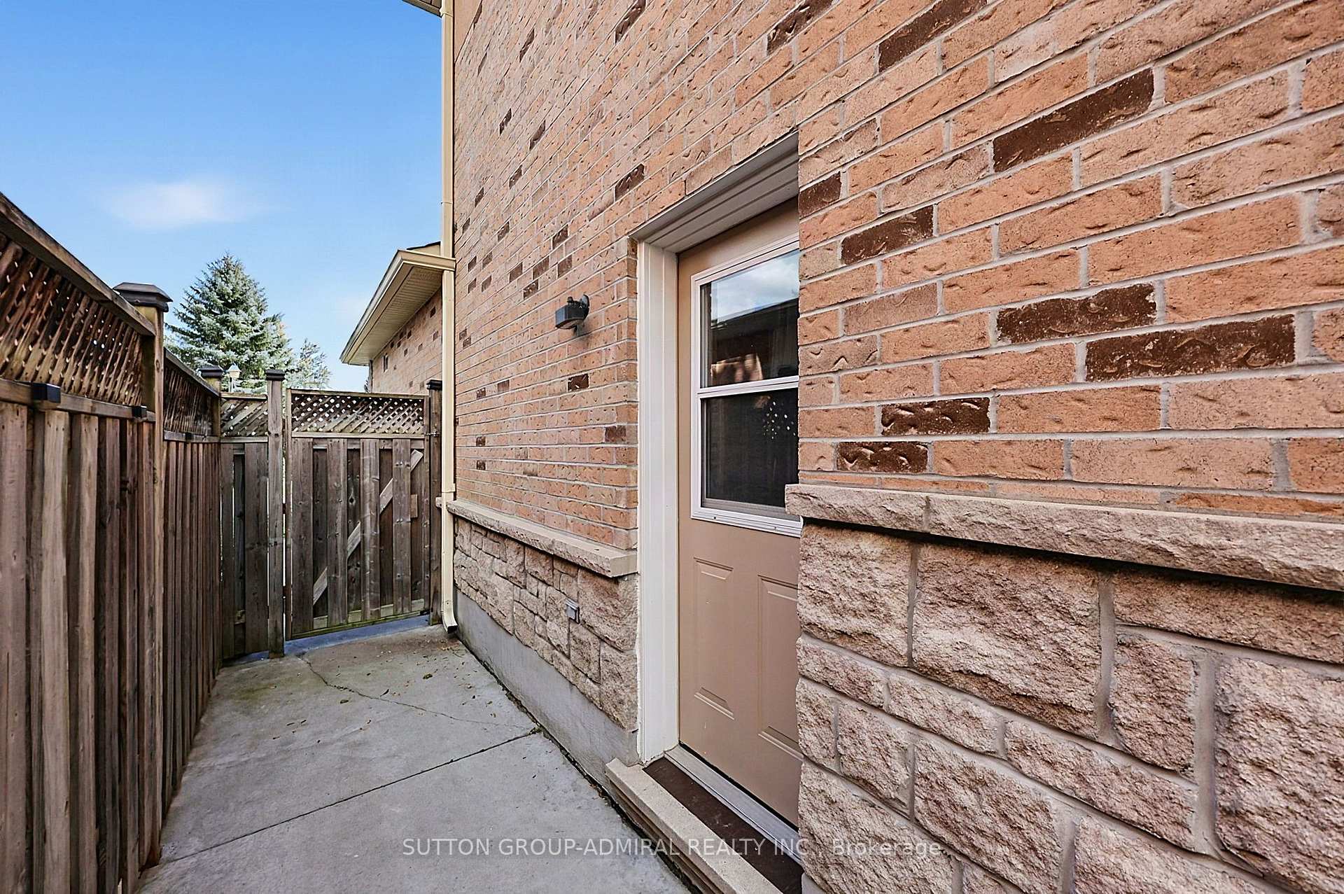 Photo 44 of 20 Goodfellow Crescent, Caledon, Bolton North — HOMEH