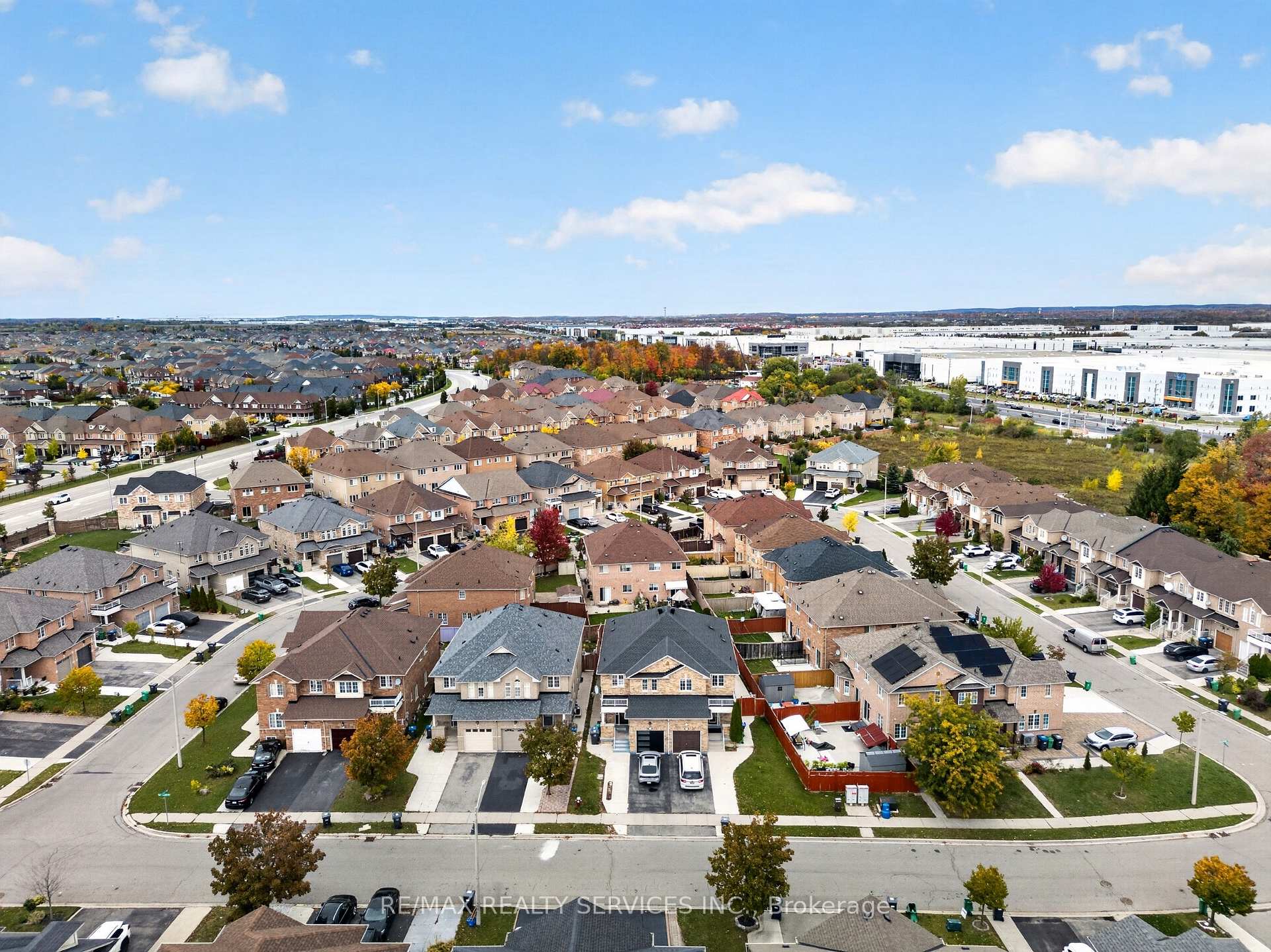 Photo 7 of 115 Passfield Trail, Brampton, Bram East — HOMEH