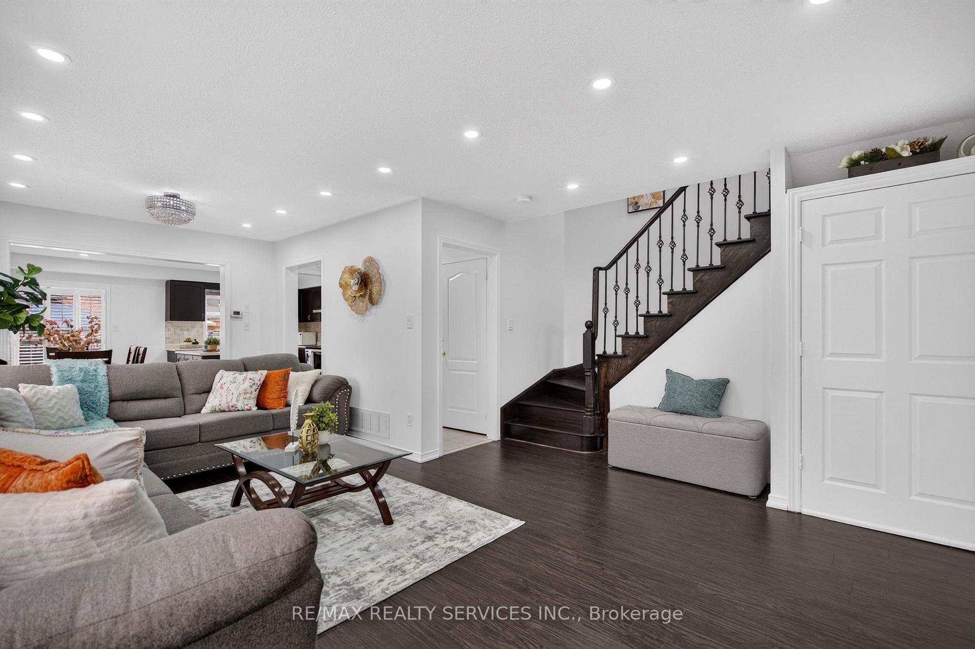 Photo 12 of 115 Passfield Trail, Brampton, Bram East — HOMEH