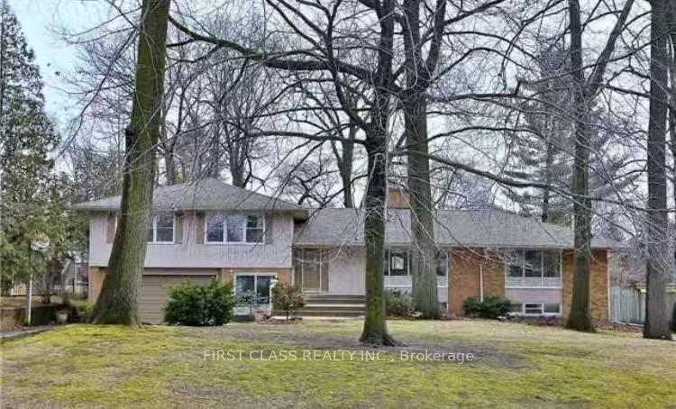 Photo of 2113 Glenforest Crescent
