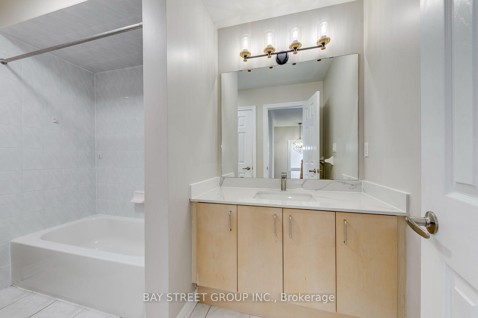 Photo 36 of 2455 Felhaber Crescent, Oakville, Joshua Creek — HOMEH