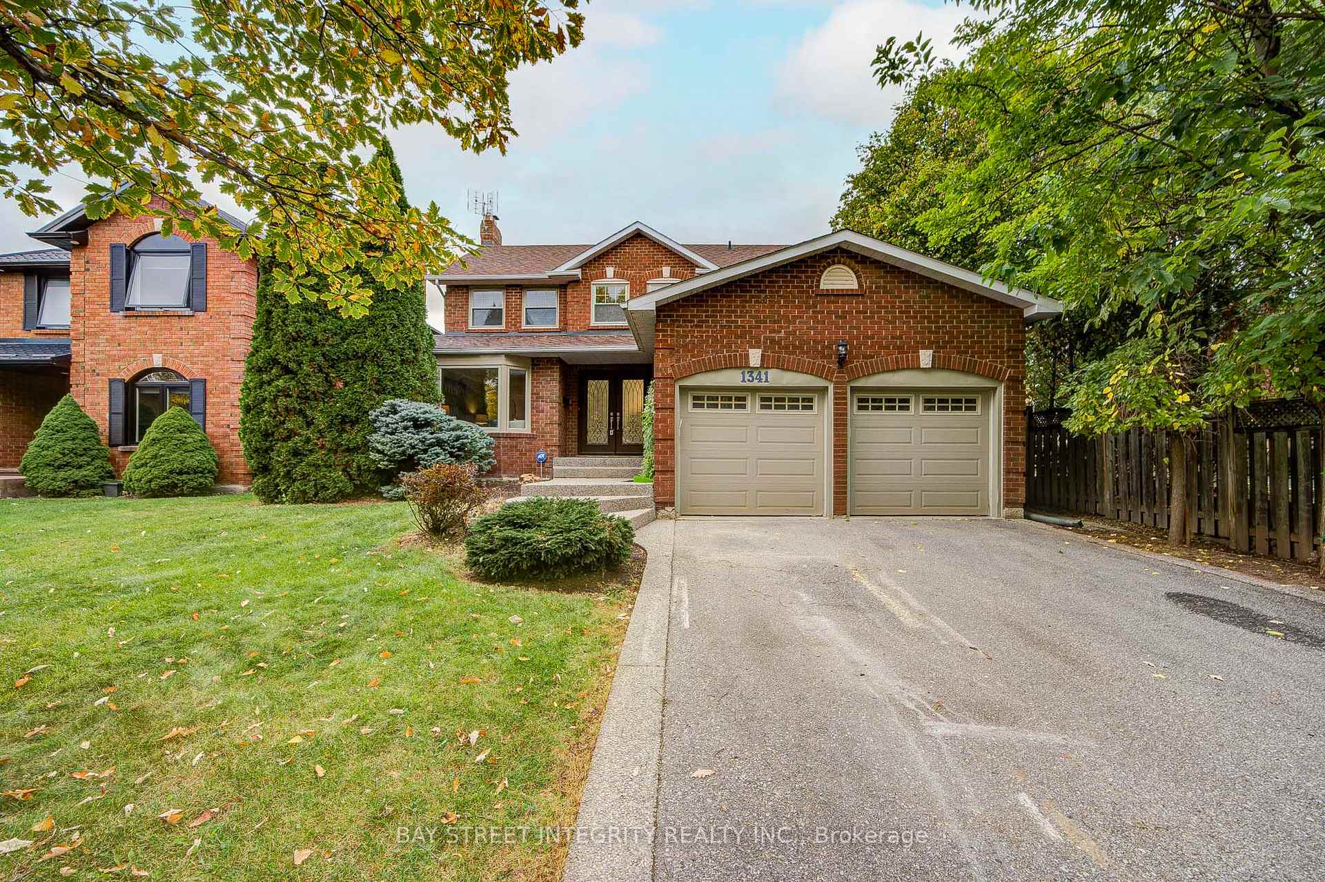 Photo of 1341 Old English Lane