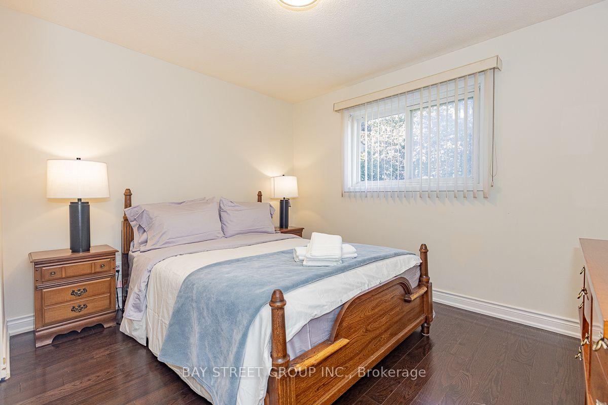 Photo 9 of 36 Lilac Avenue, Markham, Aileen-Willowbrook — HOMEH