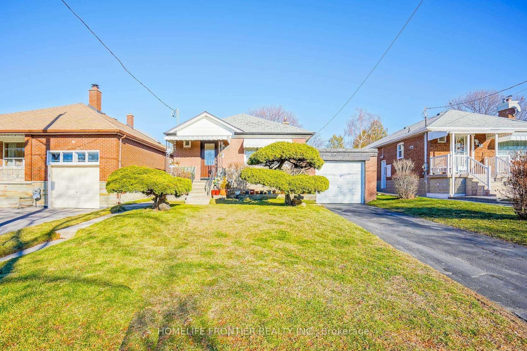 Photo of Unit Upper, 10 Edge Park Avenue
