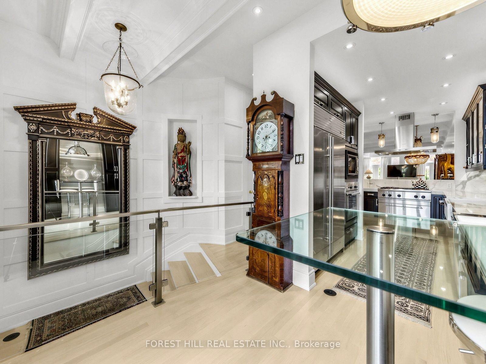 Photo 8 of Unit 21, 260 Russell Hill Road, Toronto, Casa Loma — HOMEH