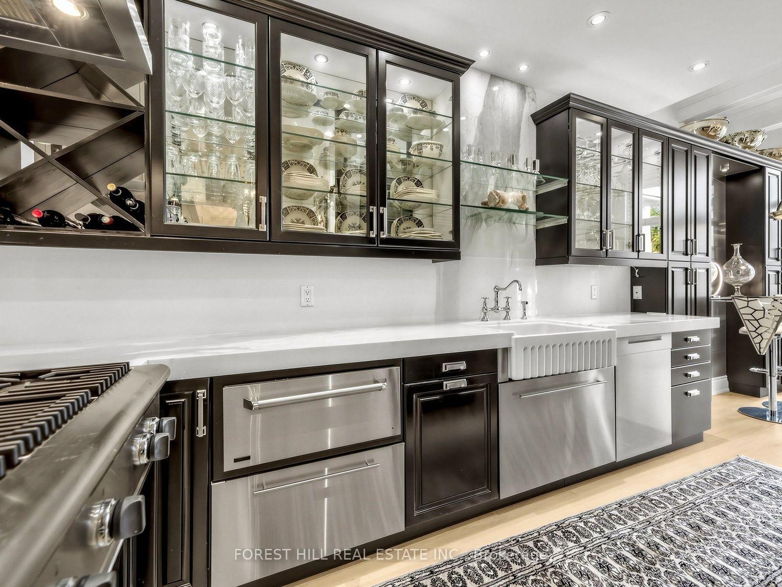 Photo 9 of Unit 21, 260 Russell Hill Road, Toronto, Casa Loma — HOMEH
