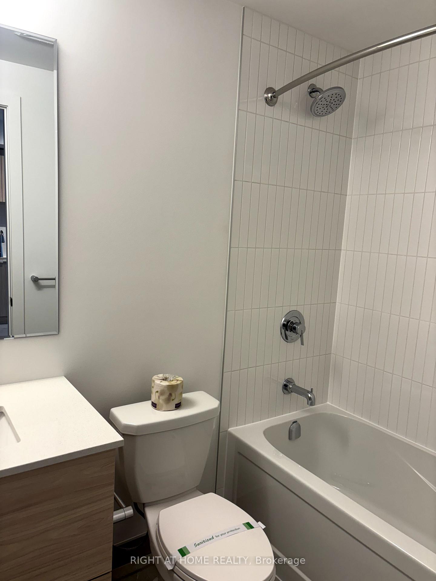 Photo 10 of Unit 318, 2501 Saw Whet Boulevard, Oakville, Glen Abbey — HOMEH