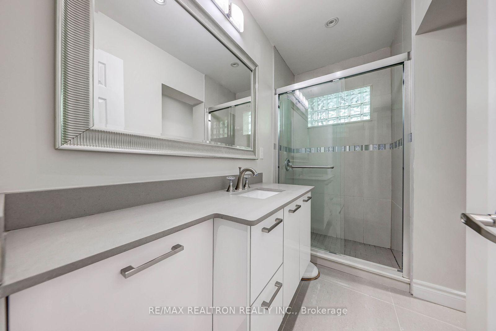 Photo 12 of 74 Aspenwood Drive, North York, Hillcrest Village — HOMEH