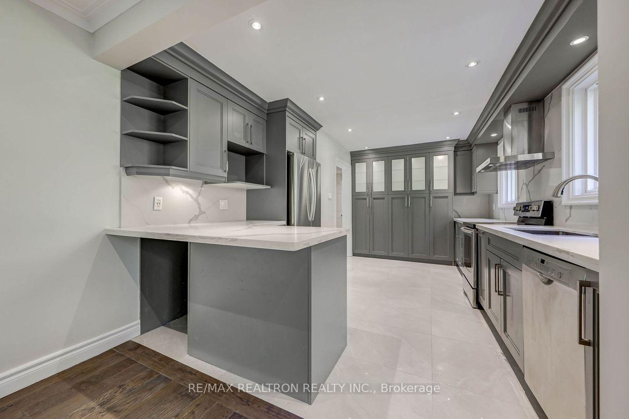 Photo 16 of 74 Aspenwood Drive, North York, Hillcrest Village — HOMEH