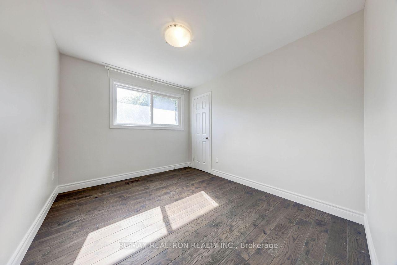 Photo 20 of 74 Aspenwood Drive, North York, Hillcrest Village — HOMEH