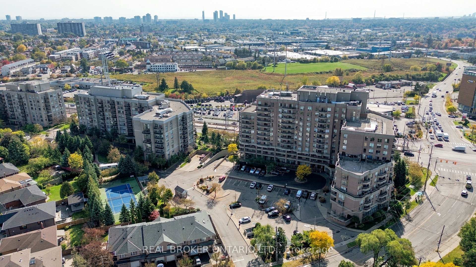 Photo 16 of Unit 205, 1700 Eglinton Avenue E, North York, Victoria Village — HOMEH