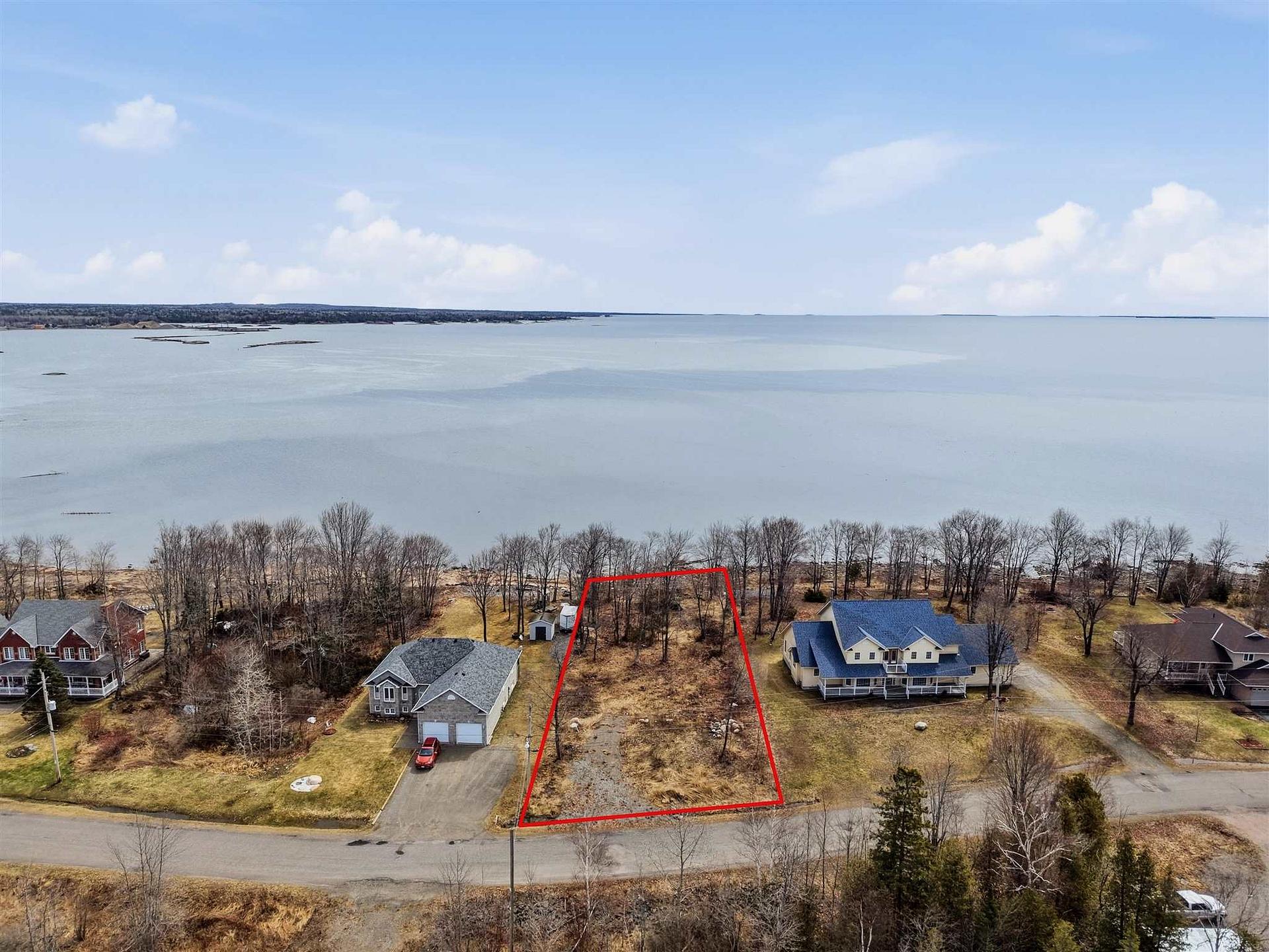 Photo 1 of 19 Lighthouse Point Drive, Thessalon — HOMEH