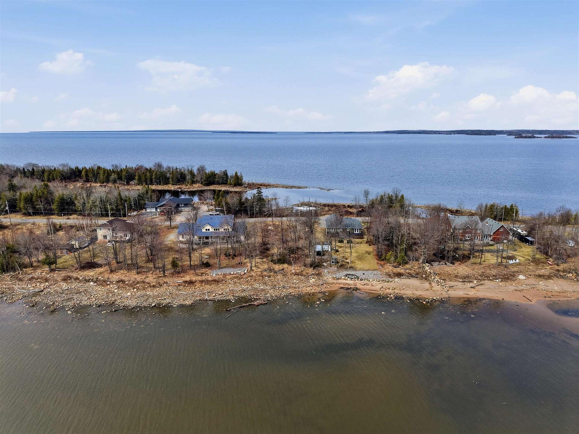 Photo 7 of 19 Lighthouse Point Drive, Thessalon — HOMEH