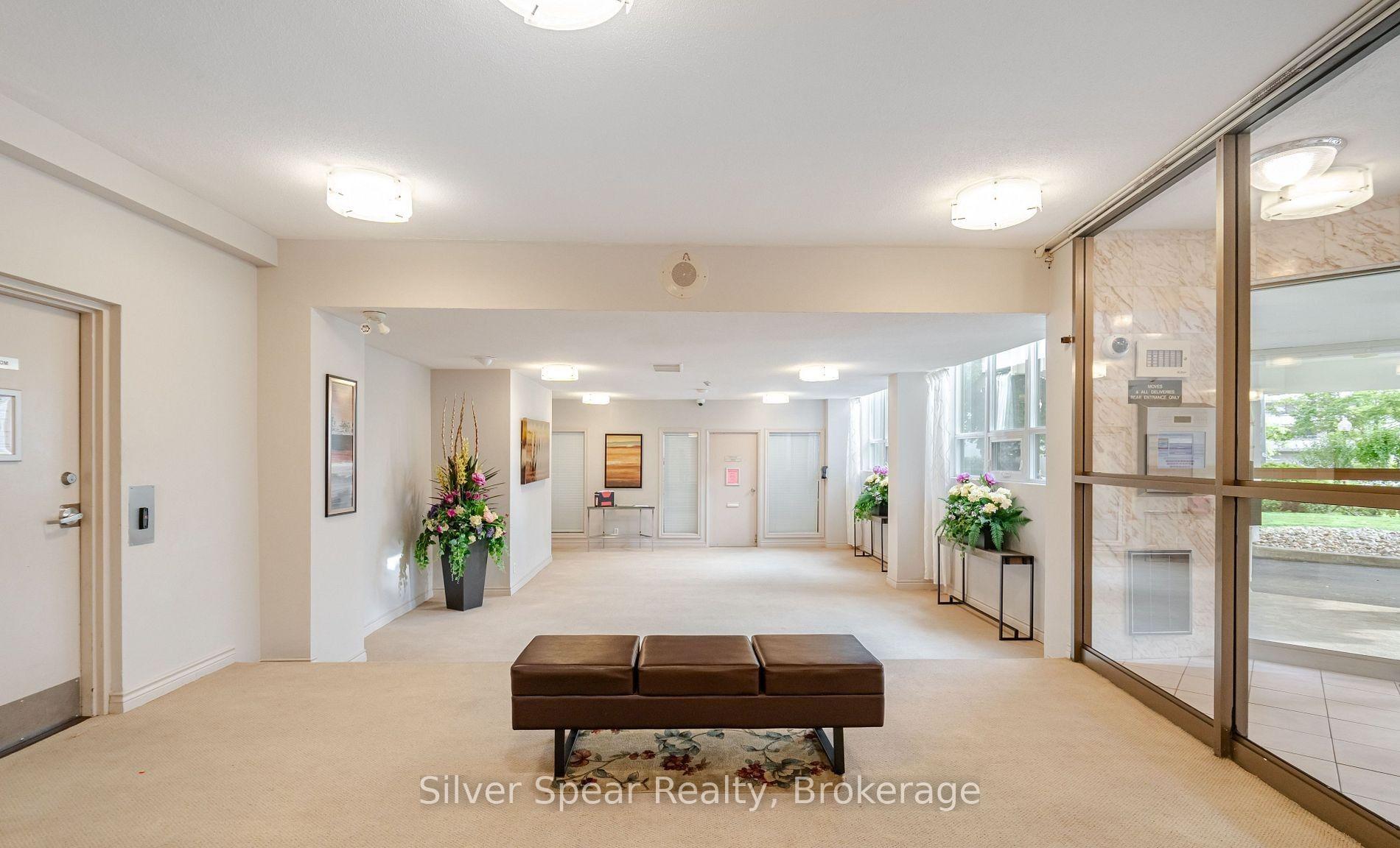 Photo 16 of Unit 901, 2323 Confederation Parkway, Mississauga, Cooksville — HOMEH