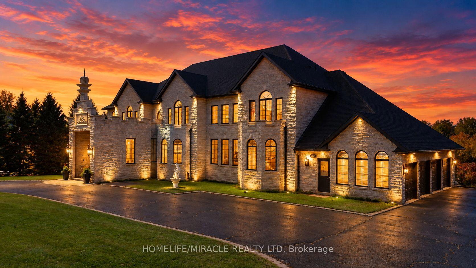 Photo 2 of 56 Orico Court, Vaughan, Kleinburg — HOMEH