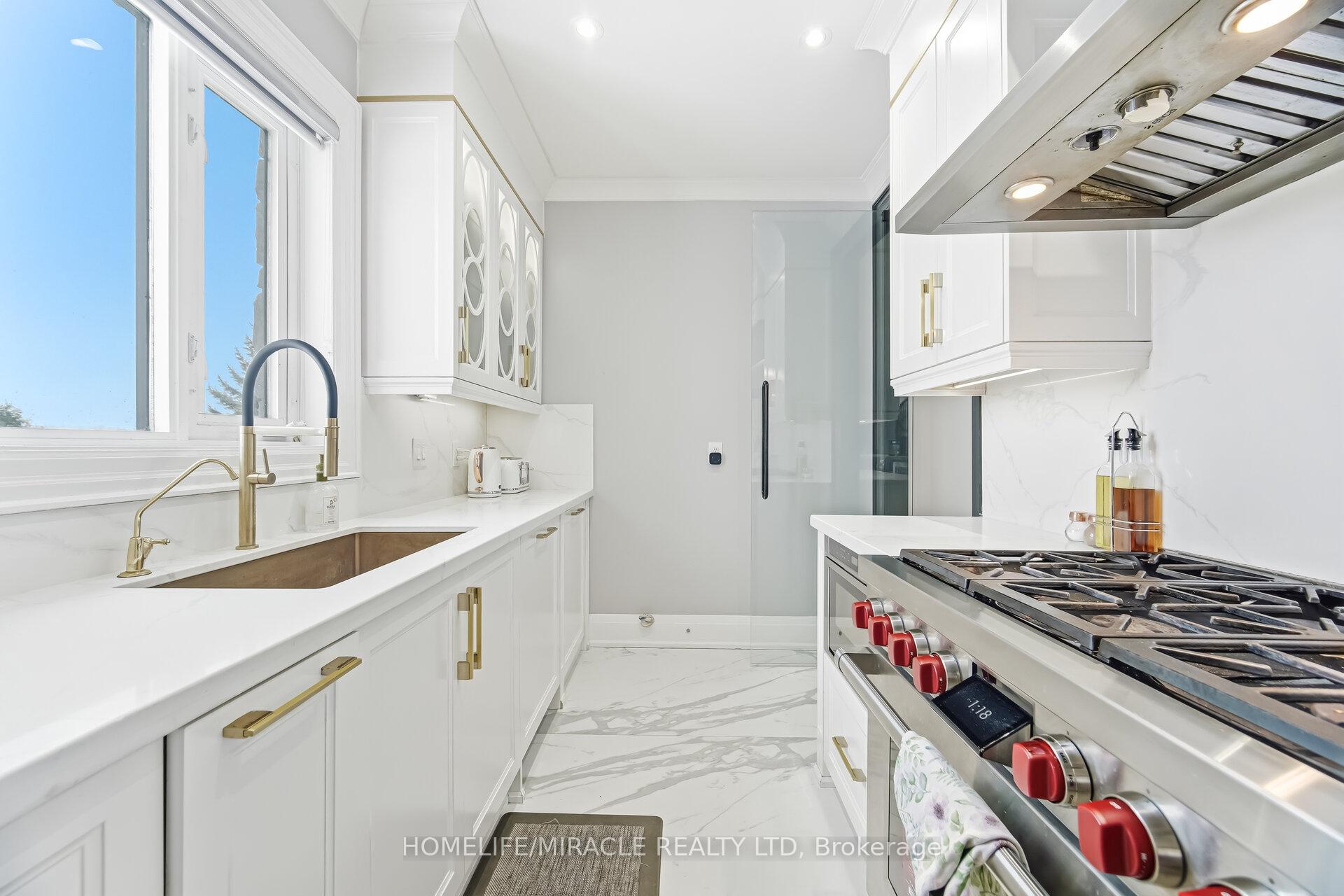 Photo 20 of 56 Orico Court, Vaughan, Kleinburg — HOMEH