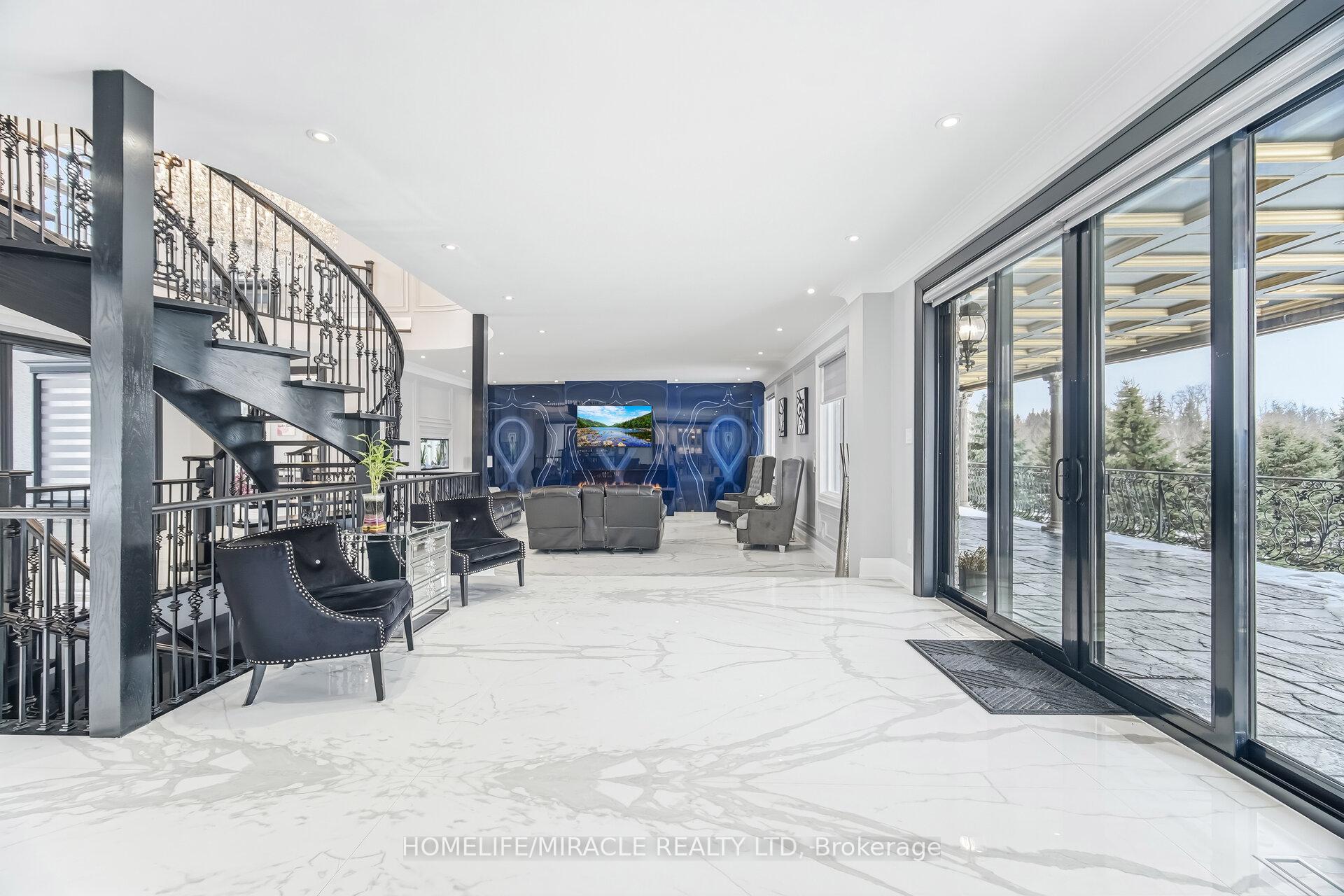 Photo 21 of 56 Orico Court, Vaughan, Kleinburg — HOMEH