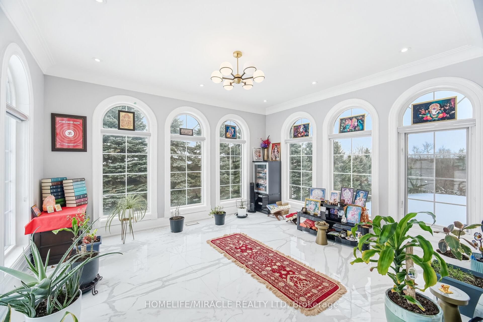 Photo 25 of 56 Orico Court, Vaughan, Kleinburg — HOMEH