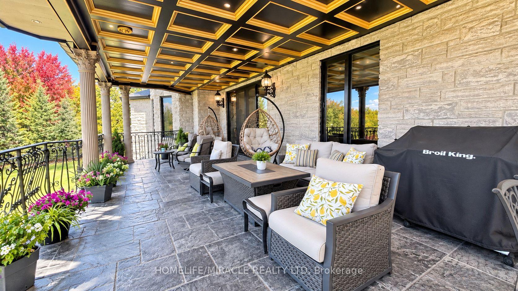 Photo 27 of 56 Orico Court, Vaughan, Kleinburg — HOMEH