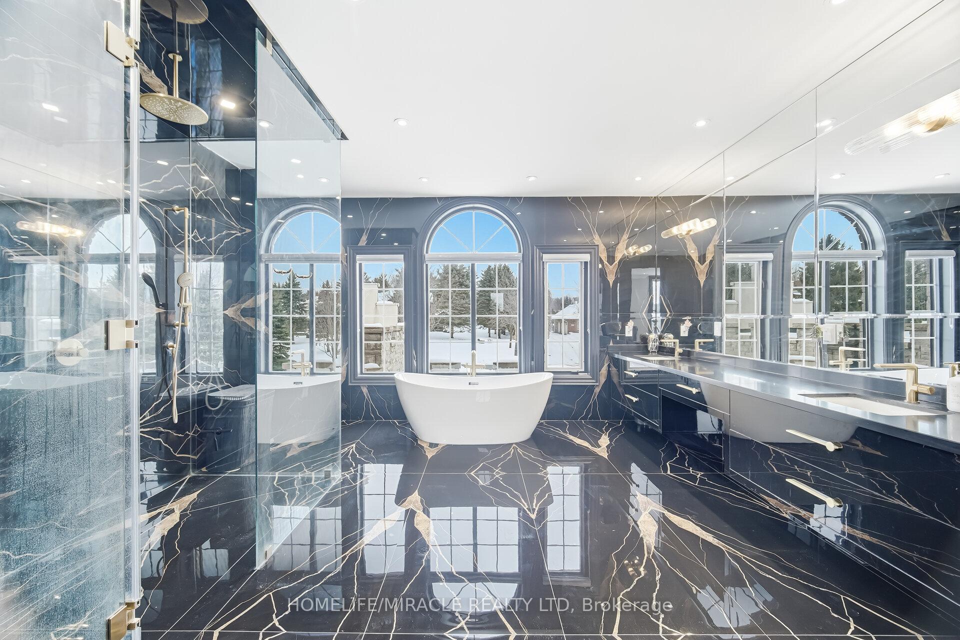 Photo 33 of 56 Orico Court, Vaughan, Kleinburg — HOMEH