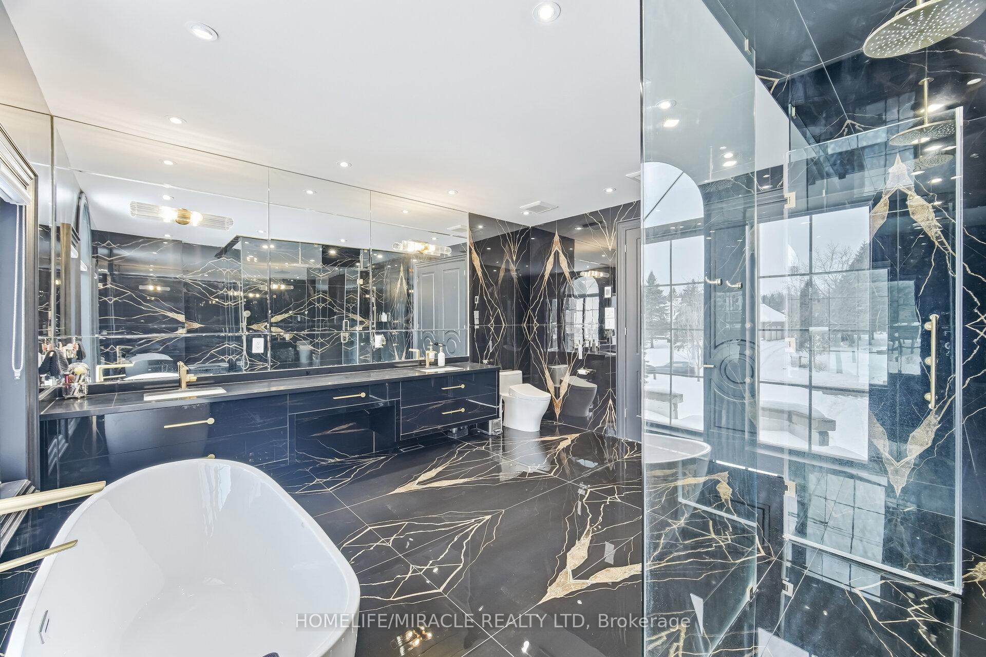 Photo 34 of 56 Orico Court, Vaughan, Kleinburg — HOMEH