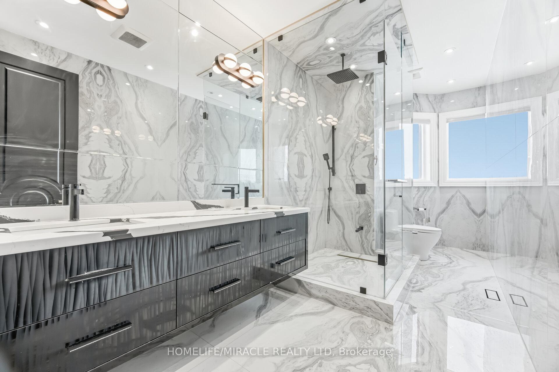 Photo 36 of 56 Orico Court, Vaughan, Kleinburg — HOMEH