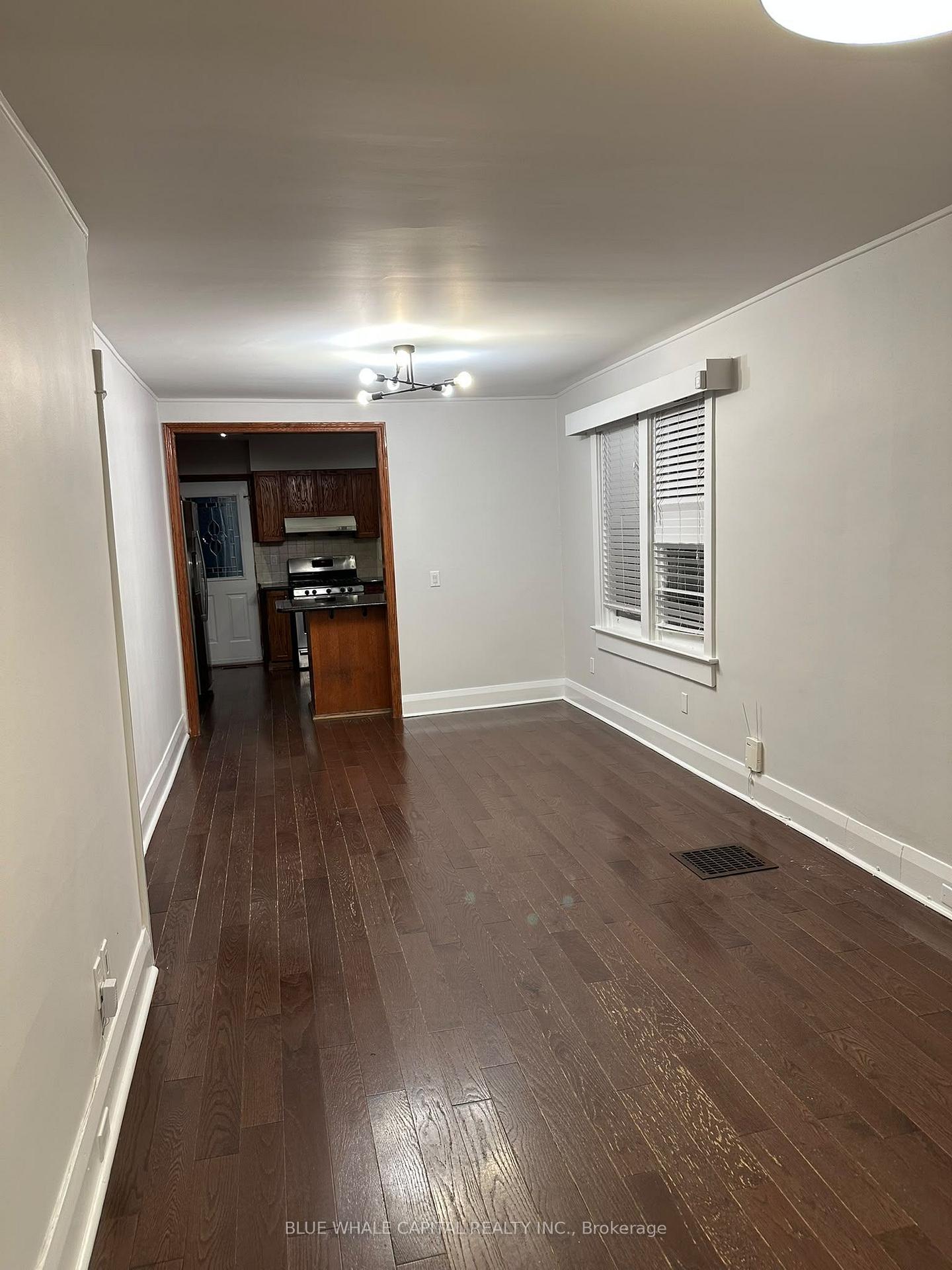 Photo 5 of 152 Montgomery Avenue, Toronto, Yonge-Eglinton — HOMEH