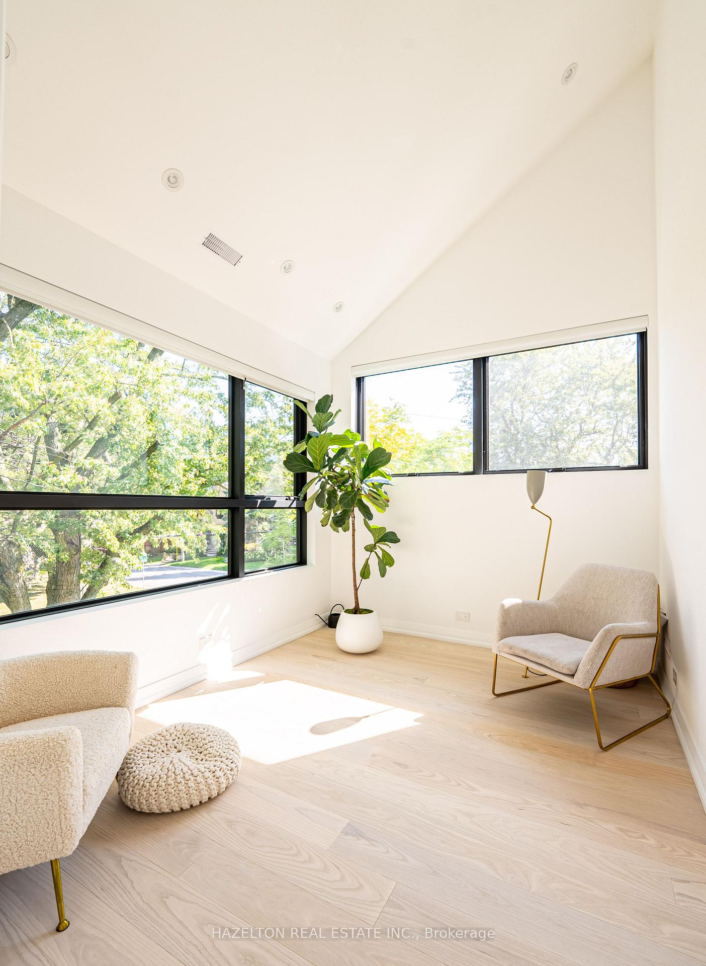 Photo 25 of 30 Harley Avenue, Toronto, Bedford Park-Nortown — HOMEH