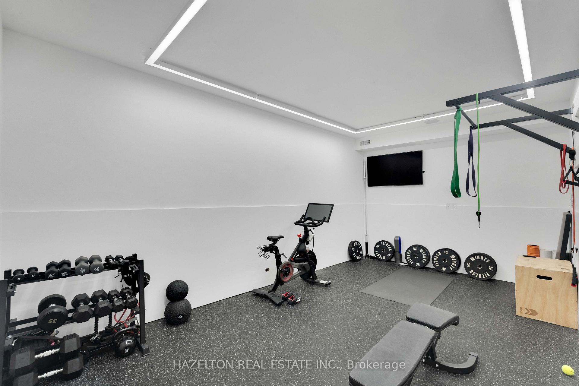 Photo 29 of 30 Harley Avenue, Toronto, Bedford Park-Nortown — HOMEH