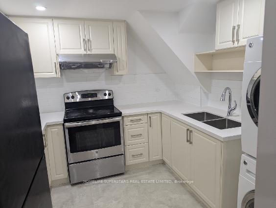 Photo 5 of Unit Basement Apartment, 26 Glenmore Crescent, Brampton, Northgate — HOMEH
