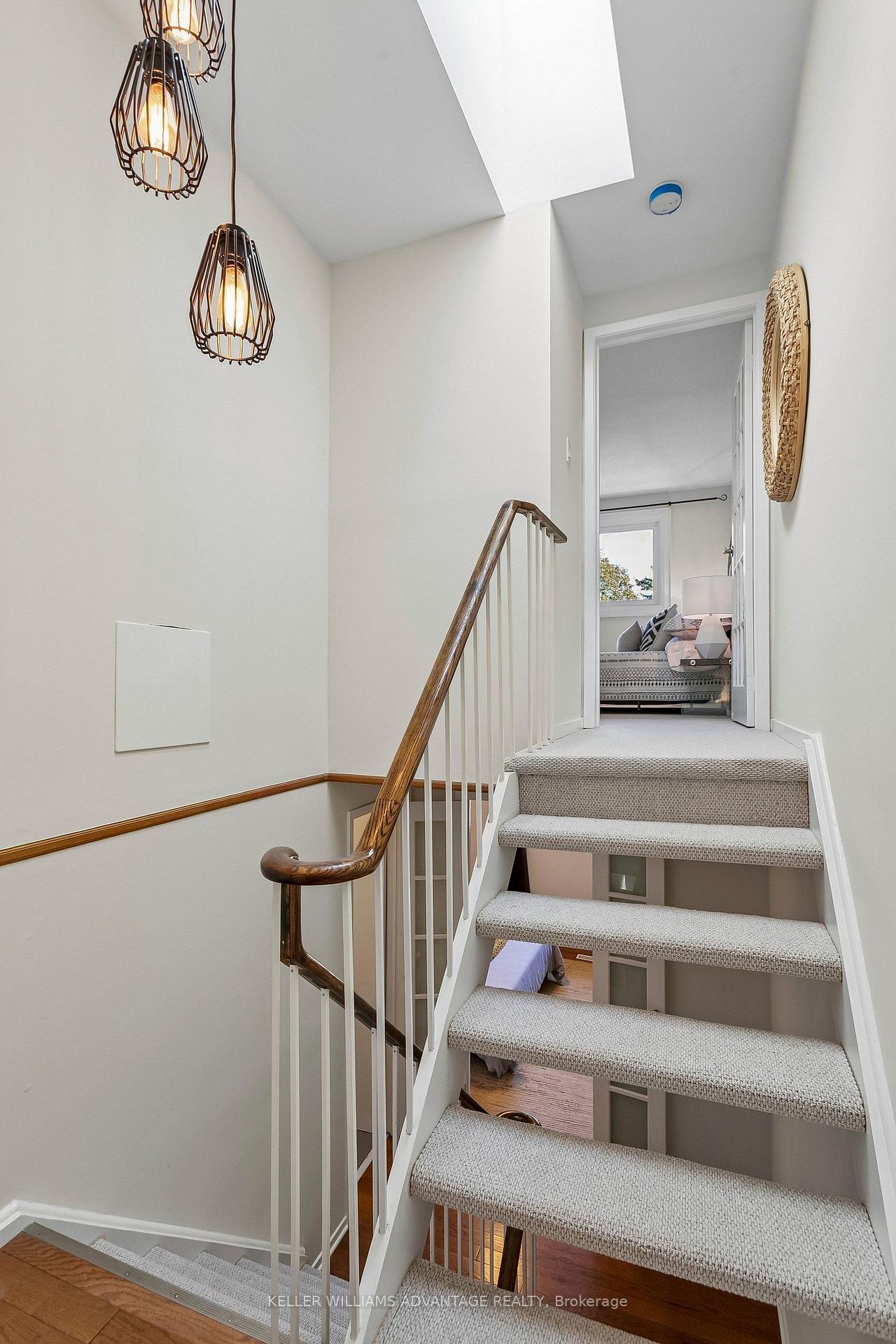 Photo 47 of 33 Sandstone Lane, Toronto, Greenwood-Coxwell — HOMEH